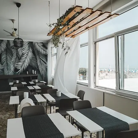 Nautic 3* רימיני