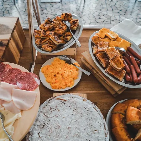 Nautic 3* רימיני