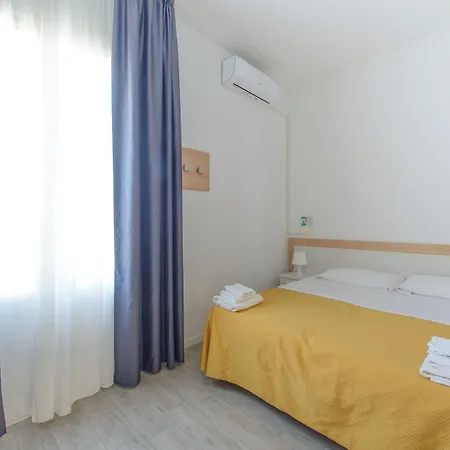 Nautic Hotel