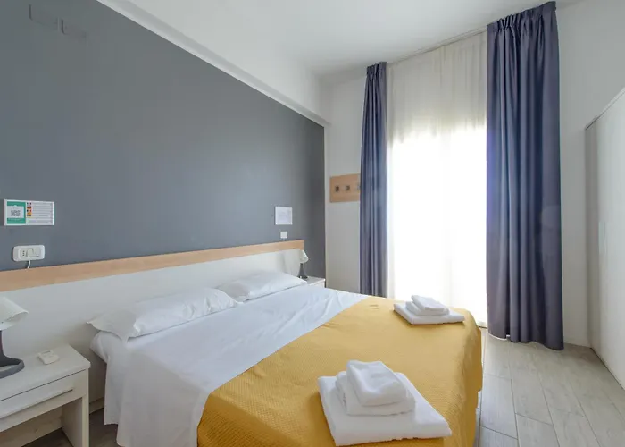 Nautic 3* ريميني